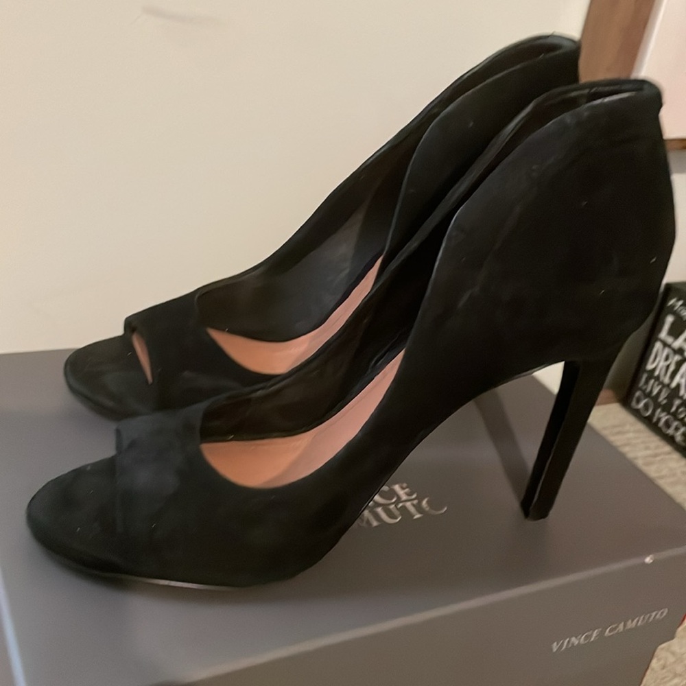 Vince Camuto Karolynn Heels Size 10M Black Suede Open Toe Tall Back - Picture 2 of 13